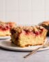 Pastel de café con cereza