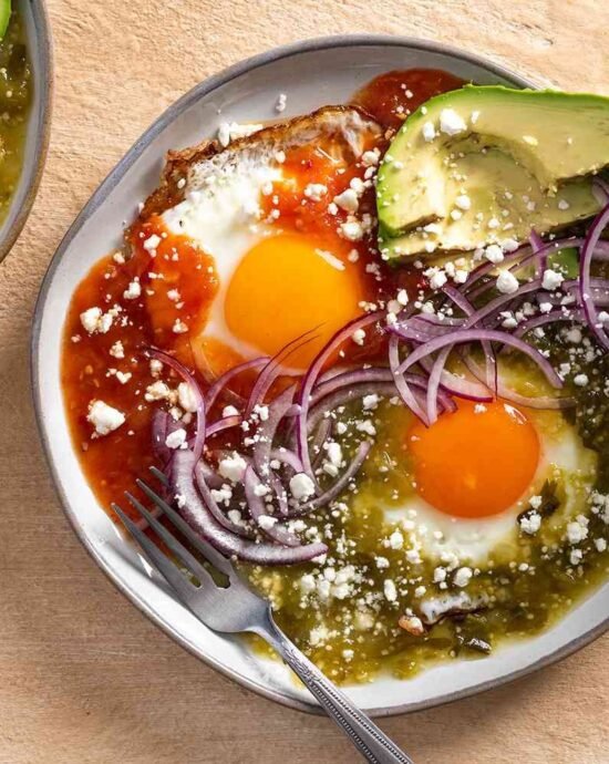 Huevos Divorciados Recipe