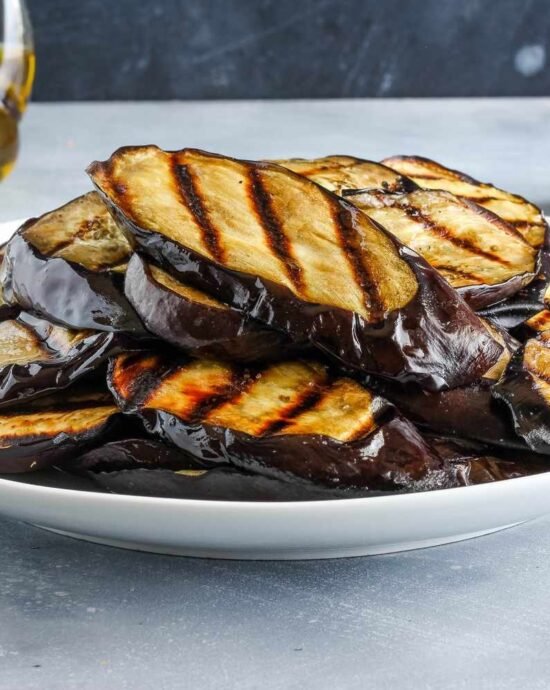 Berinjela Grelhada Fácil: Uma Delícia de Verão