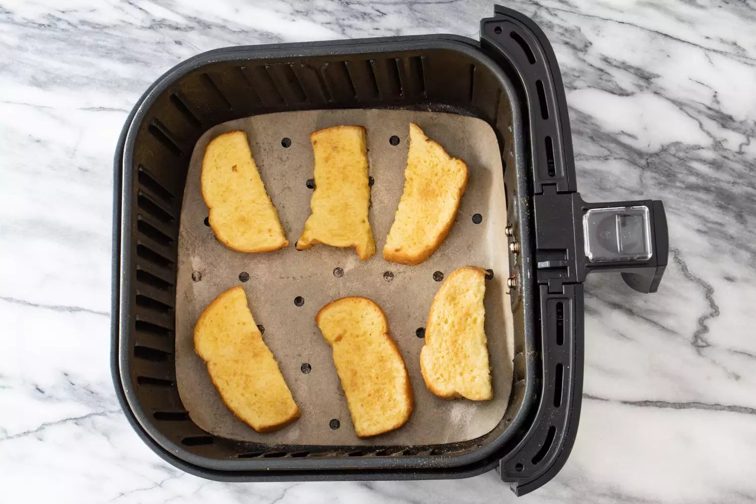 torradas francesas na air fryer prontas para cozinhar