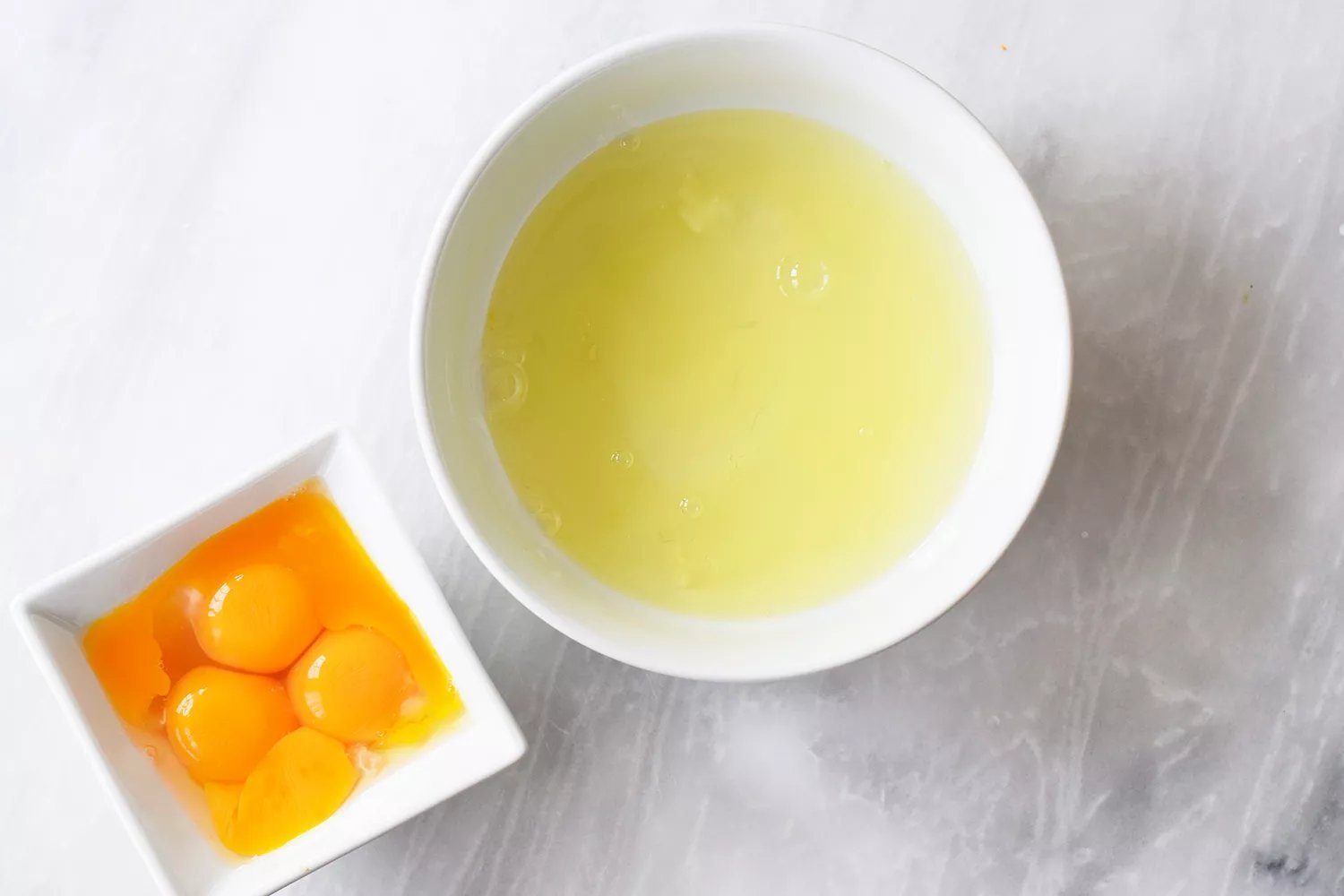 Gemas separadas das claras