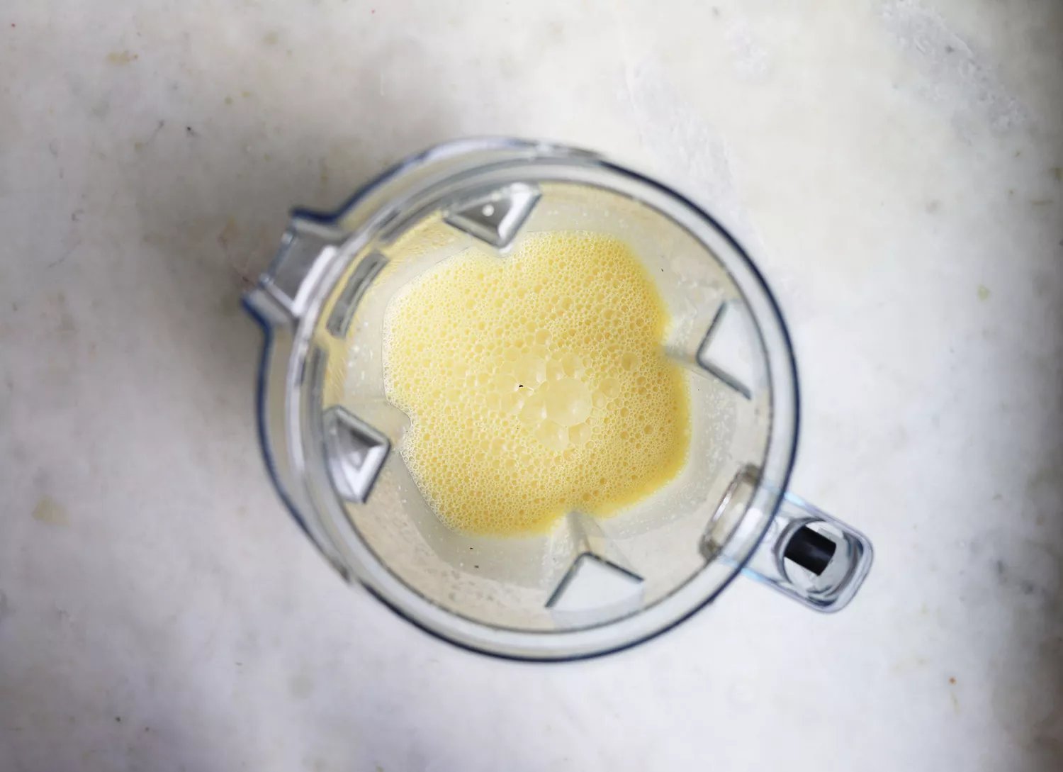 ovos misturados em um liquidificador